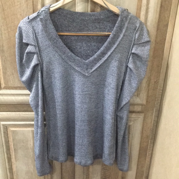 New With Tags Gray Color Long Sleeve Sweater Top - Picture 9 of 10